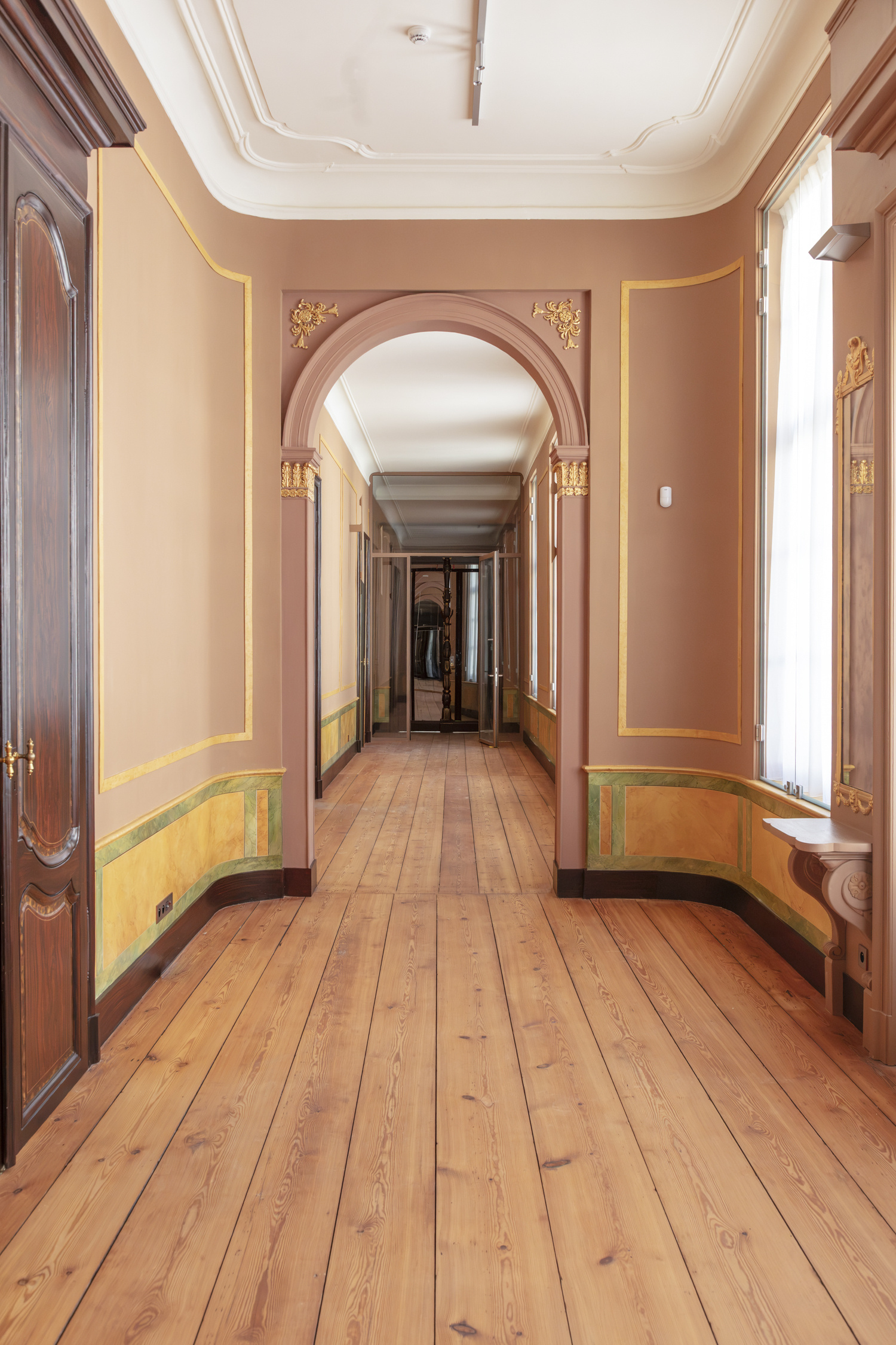 2606 Berginvest Coupure1 115