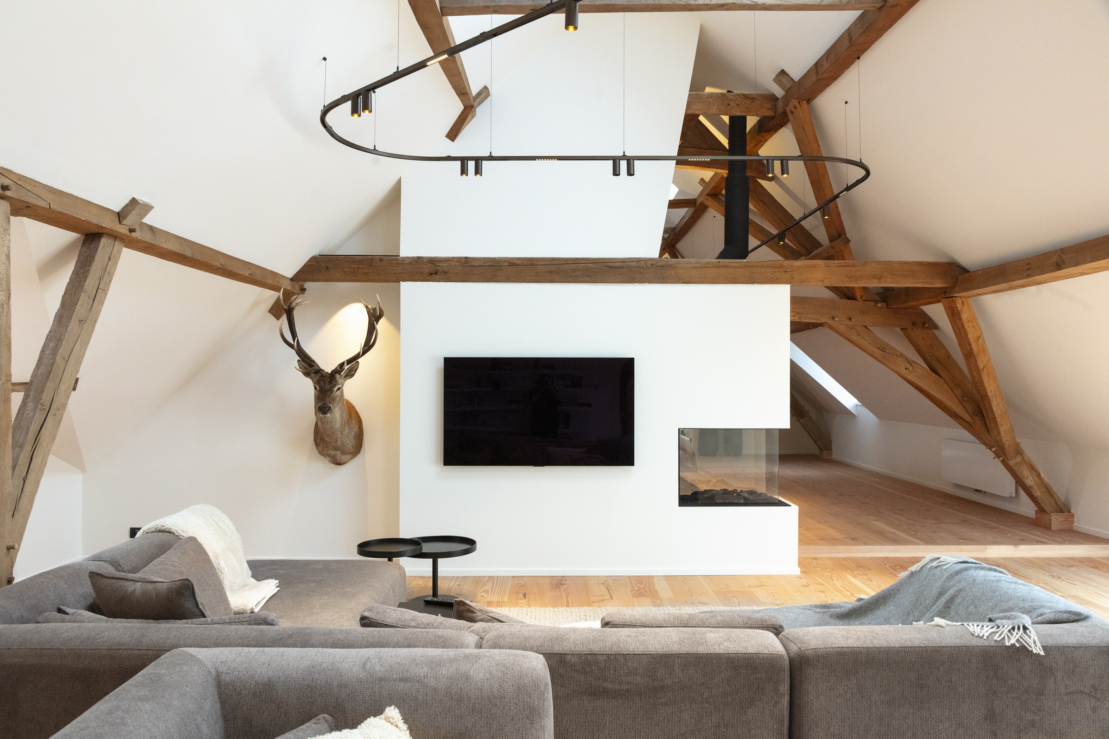 2604 Berginvest Coupure1 76