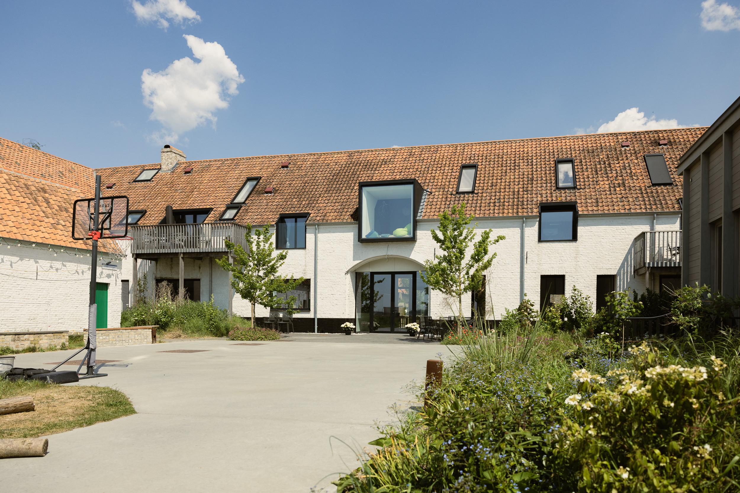 COHOUSING 202505 6 X8 A2989 WEB
